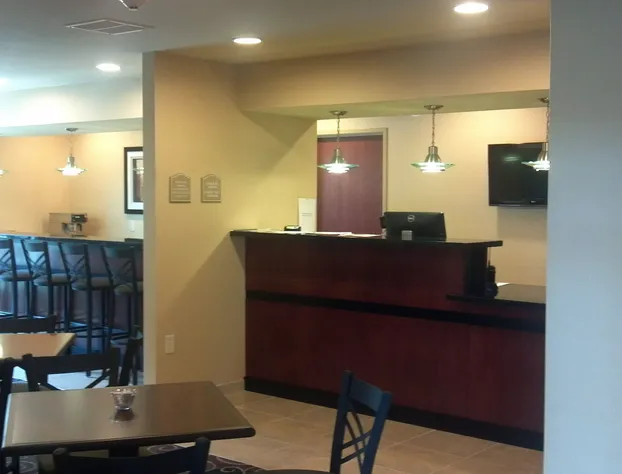 Cobblestone Hotel & Suites - Knoxville hotel detail image 3