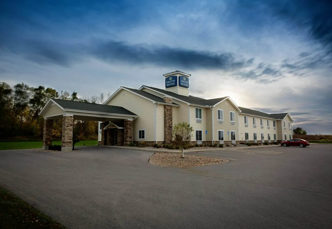 Cobblestone Hotel & Suites - Knoxville hotel hero