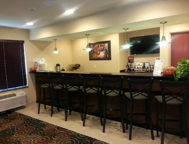 Cobblestone Hotel & Suites - Knoxville hotel detail image 4