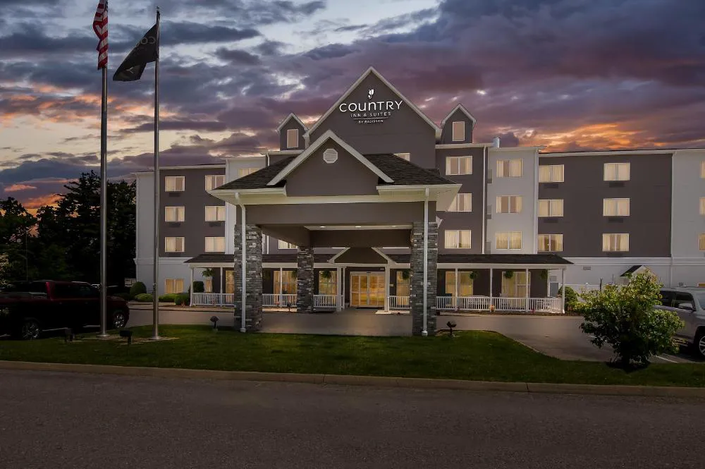 Country Inn & Suites by Radisson, Princeton, WV hotel hero
