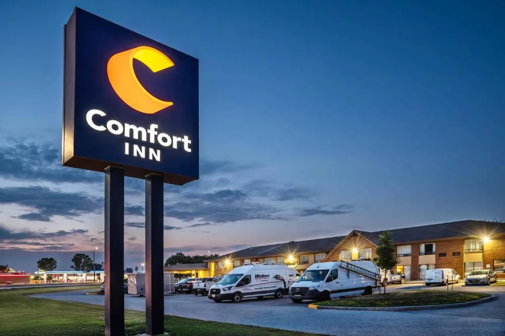Comfort Inn Chatham hotel hero