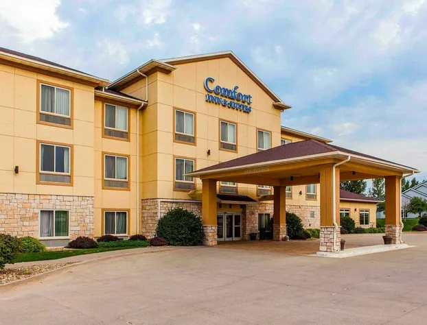 Comfort Inn & Suites Grinnell near I-80 hotel detail image 3