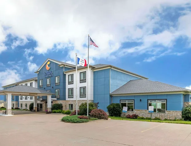 Comfort Inn & Suites Grinnell near I-80 hotel detail image 1