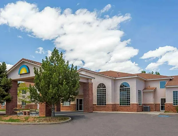 Days Inn by Wyndham Torrey Capital Reef hotel detail image 2