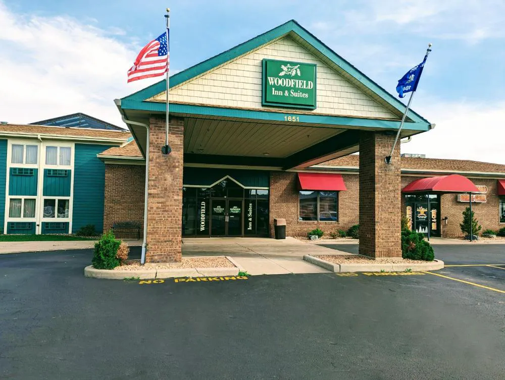 Woodfield Inn and Suites hotel hero