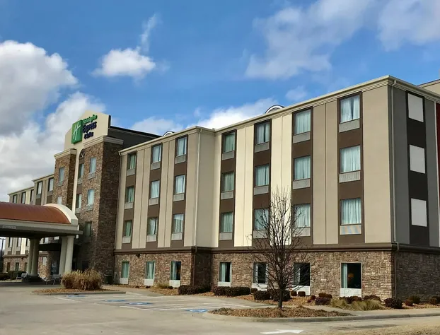 Holiday Inn Express Inn & Suites Searcy by IHG hotel detail image 1
