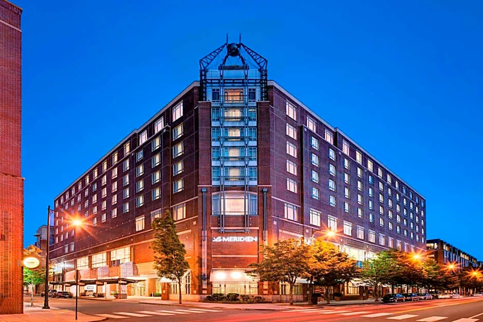 Le Méridien Boston Cambridge hotel hero