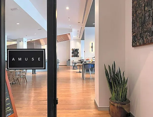 Le Méridien Boston Cambridge hotel detail image 4