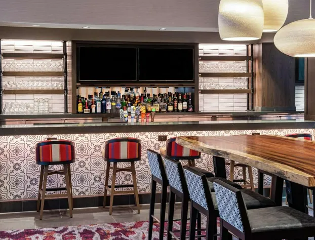 Embassy Suites by Hilton Walnut Creek hotel detail image 3