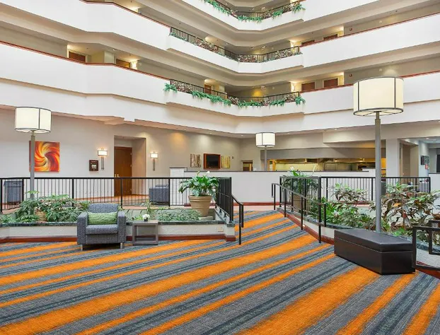 Holiday Inn University Plaza-Bowling Green by IHG hotel detail image 1