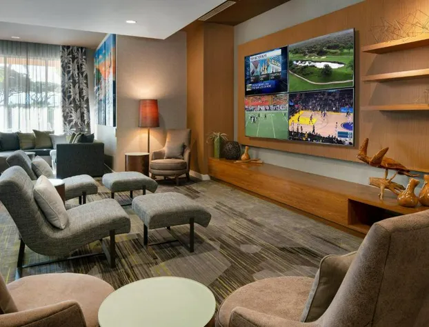 Courtyard Maui Kahului Airport hotel detail image 4