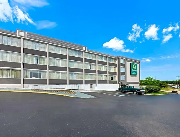 Quality Inn Dayton Airport hotel detail image 3