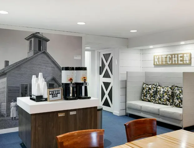 Redwood Lodge hotel detail image 2