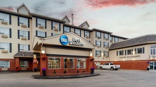 Best Western Grande Prairie Hotel & Suites hotel detail image 1