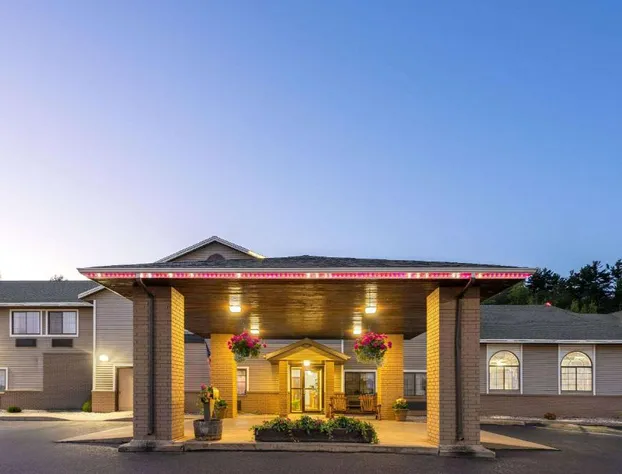 Days Inn by Wyndham Iron Mountain hotel detail image 4