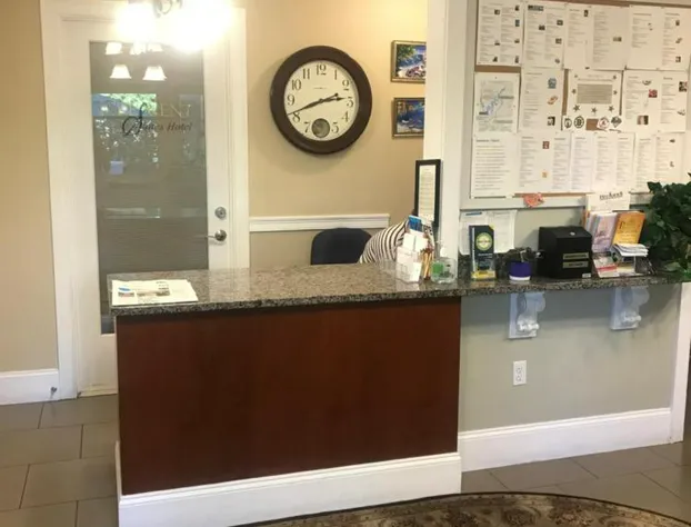 Crescent Suites Hotel hotel detail image 4