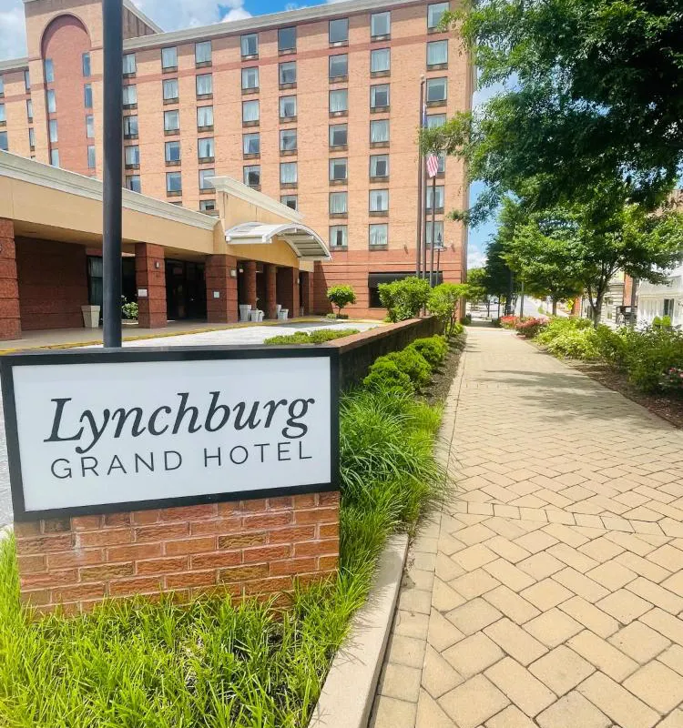 Lynchburg Grand Suites hotel hero