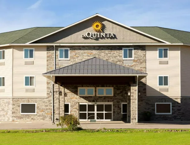 La Quinta Inn & Suites by Wyndham Fairbanks Airport hotel detail image 2