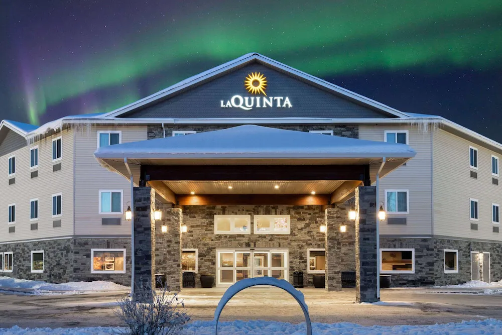 La Quinta Inn & Suites by Wyndham Fairbanks Airport hotel hero