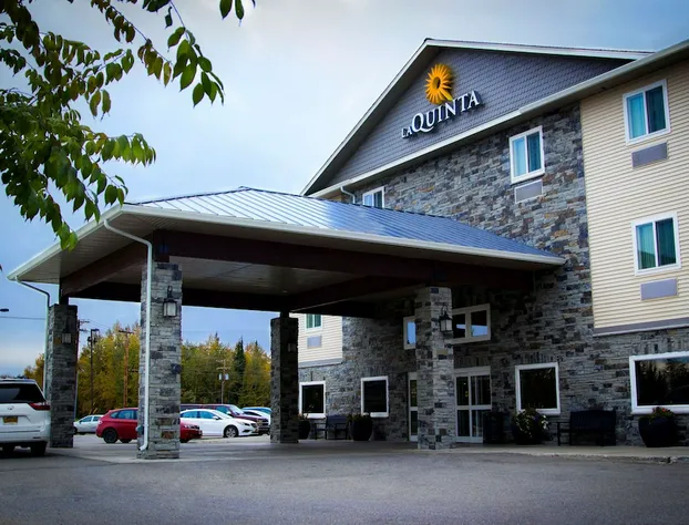 La Quinta Inn & Suites by Wyndham Fairbanks Airport hotel detail image 2