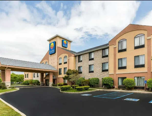 Comfort Inn & Suites Mishawaka - South Bend hotel detail image 1