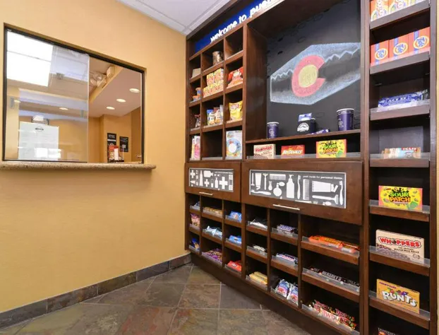 Hampton Inn & Suites Pueblo-Southgate hotel detail image 4