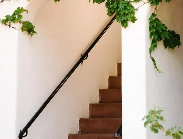 El Rey Court hotel detail image 2