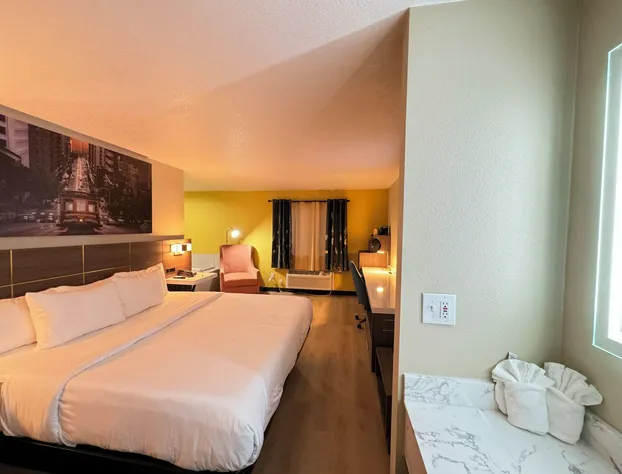 Quality Inn & Suites Willows hotel detail image 4