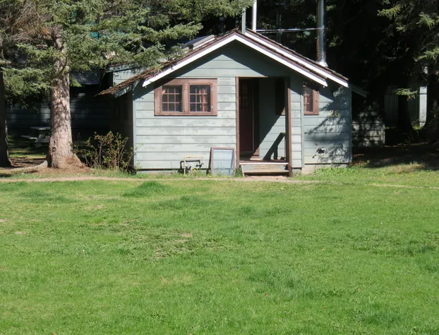 Rundle Chalets hotel detail image 2