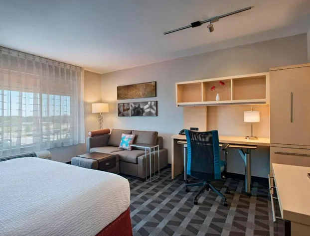 TownePlace Suites Fayetteville Cross Creek hotel detail image 3