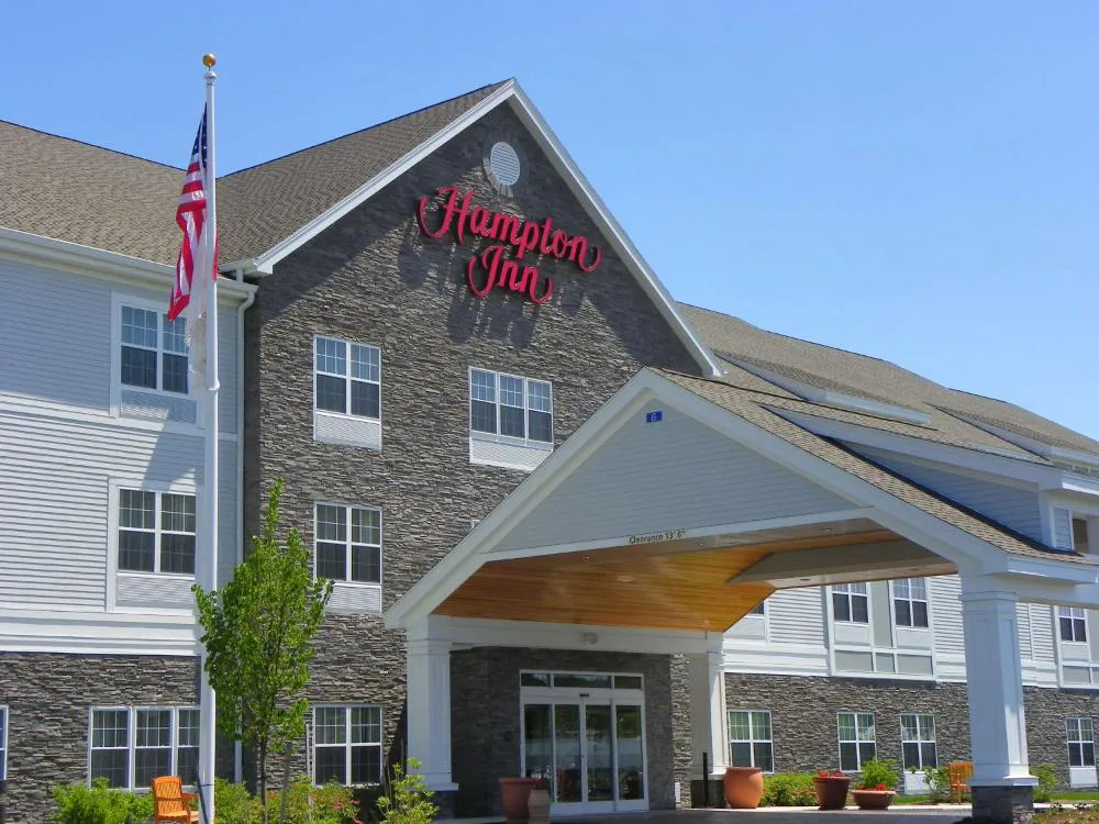 Hampton Inn Ellsworth/Bar Harbor hotel hero