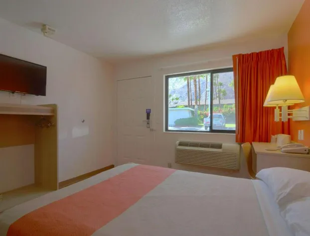 Motel 6 Palm Springs, CA - East - Palm Canyon hotel detail image 3