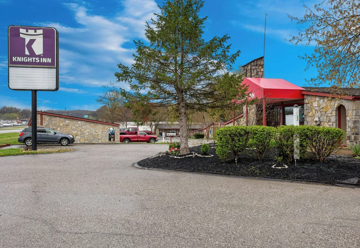Knights Inn Ashland hotel hero