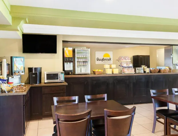 Days Inn by Wyndham San Jose Airport hotel detail image 4