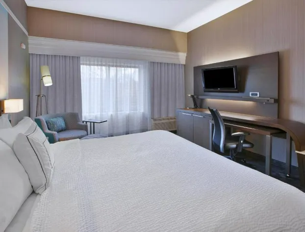 Courtyard Somerset by Marriott hotel detail image 2