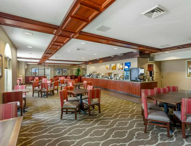 Comfort Inn & Suites Rapid City South - Mt. Rushmore Gateway hotel detail image 4