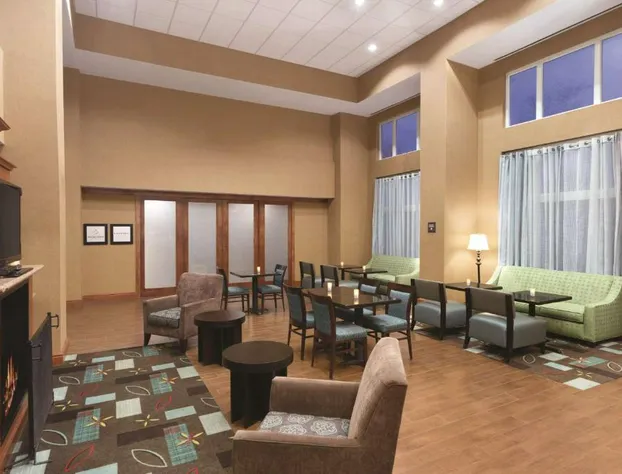 Hampton Inn & Suites Greenfield hotel detail image 3
