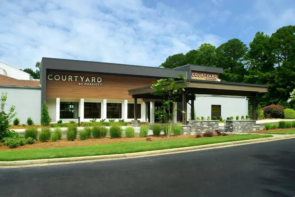 Courtyard by Marriott Raleigh/Cary hotel hero