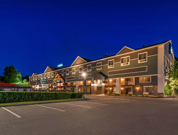 Maine Evergreen Hotel, an Ascend Collection Hotel hotel detail image 1