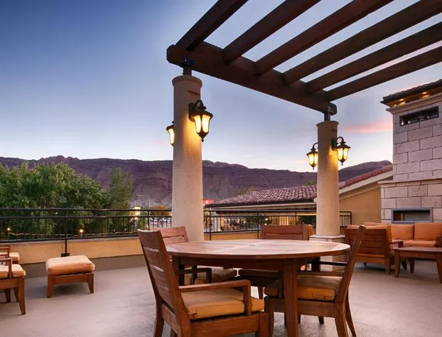 Best Western Plus Greenwell Inn hotel detail image 2