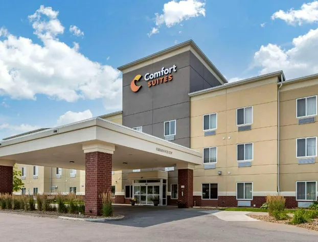 Comfort Suites Coralville I-80 hotel detail image 1