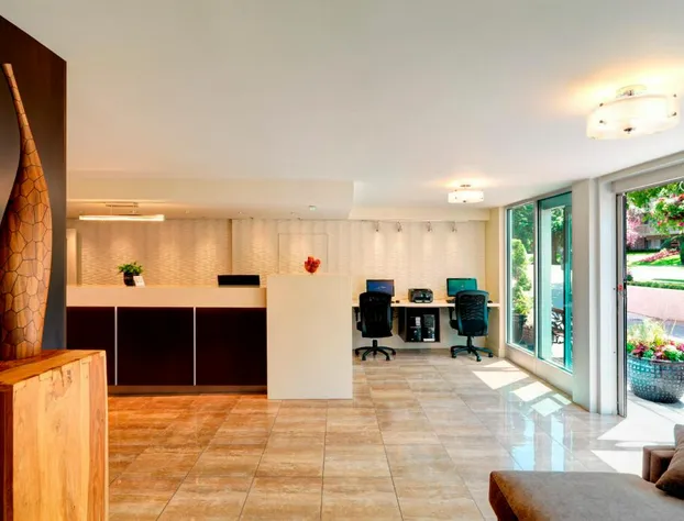 Best Western Plus Inner Harbour hotel detail image 4