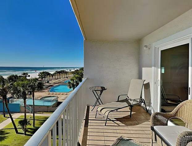 Summit Beach Resort by Southern Vacation Rentals hotel detail image 2