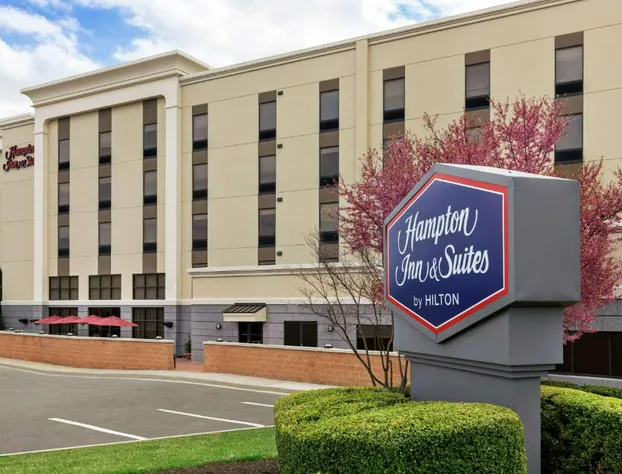 Hampton Inn & Suites Frederick-Fort Detrick hotel detail image 1