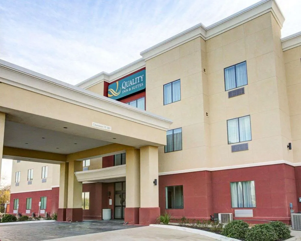 Quality Inn & Suites Bryan-College Station hotel hero