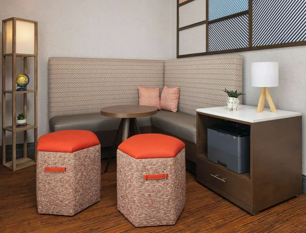 Hampton Inn Fairmont hotel detail image 1