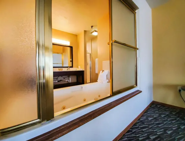 Best Western Plus Plaza Hotel hotel detail image 4