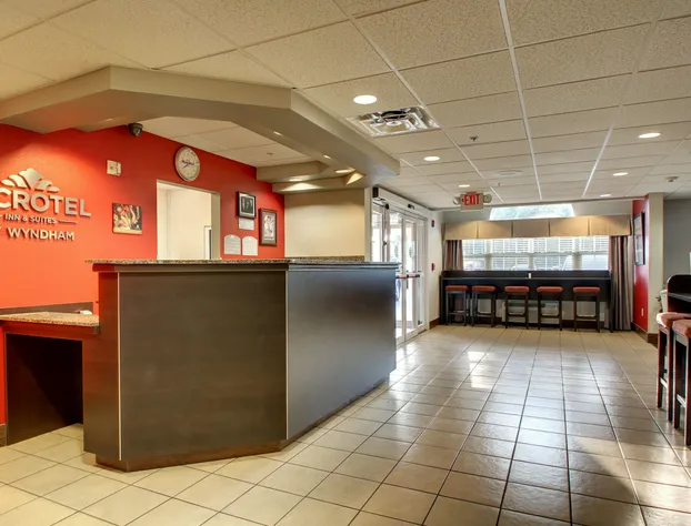 Microtel Inn & Suites by Wyndham Tuscaloosa hotel detail image 1