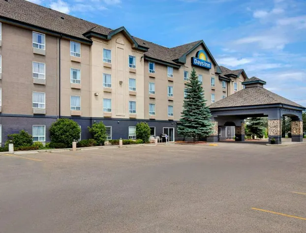 Days Inn by Wyndham Medicine Hat hotel detail image 1