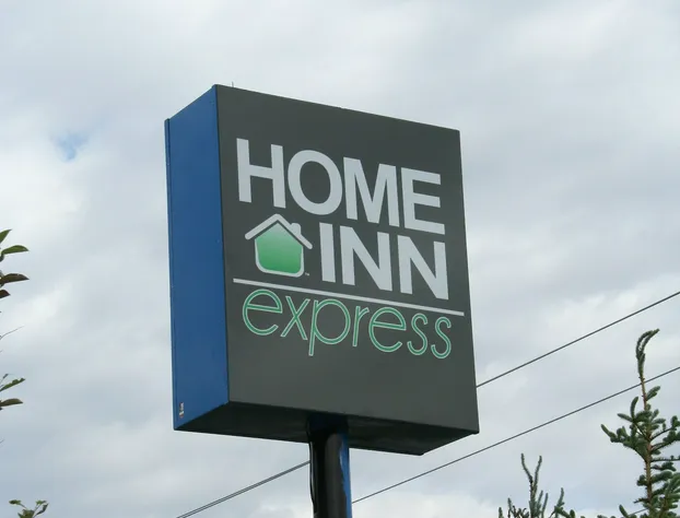 Home Inn Express - Medicine Hat hotel detail image 1